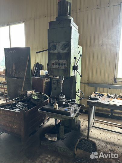 Станки сверлисьные 2н135, 2с132
