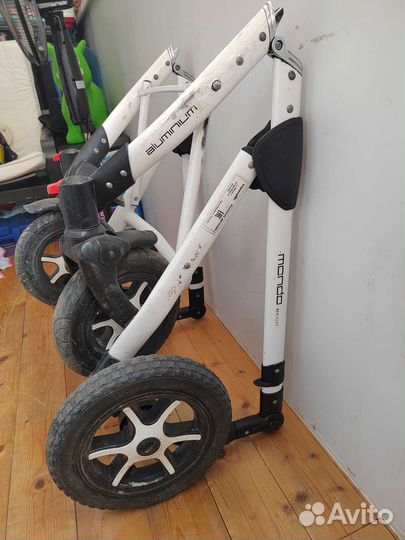 Автолюлька с шасси и 2 блока