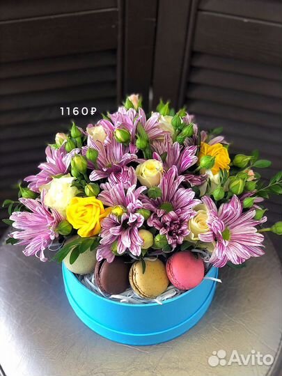 Цветы и макаронс макарони макаруны macarons