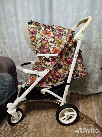 Прогулочная коляска трость babyhit