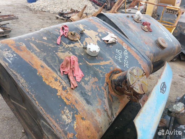 Топливный бак Камаз