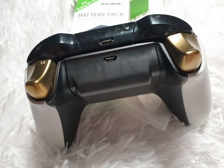 Новый аккумулятор для геймпада XBox One