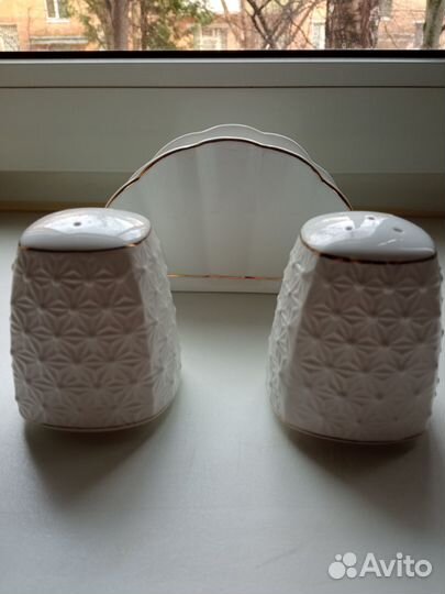 Салфетница и набор для специй 