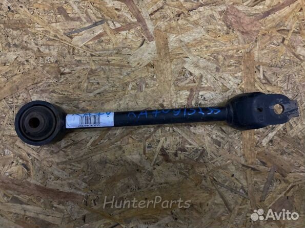 Toyota Camry 70 рычаг задний поперечный