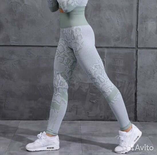 Спорт костюм женский