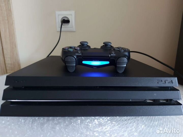 Sony PS4 pro 1tb