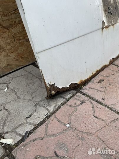 Задняя дверь volkswagen transporter t4