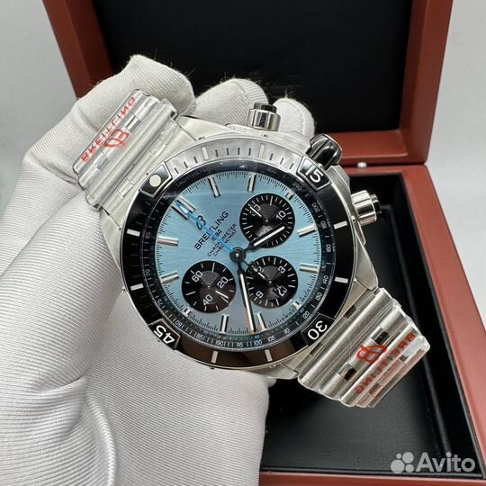 Часы Breitling Chronomat