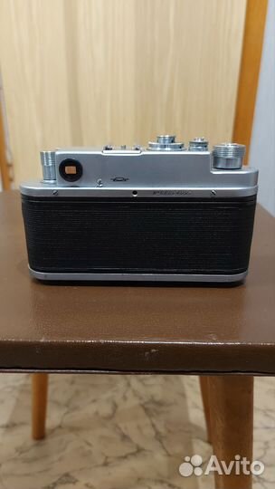 Советский фотоаппарат Зорький 4