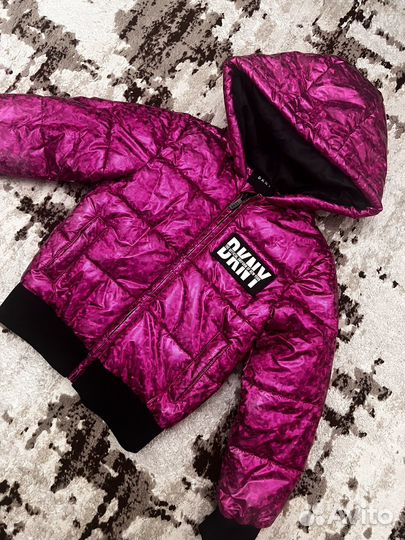 Пуховик dkny 8
