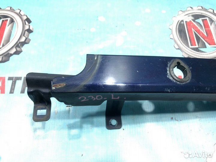 Планка под фару левая Isuzu Bighorn UBS25DW 6VD1