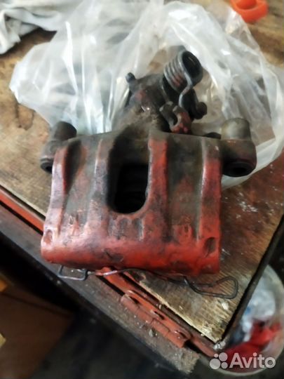 Суппорт передний левый и правый и левый правый зад