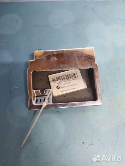 Пепельница передняя 4B0857951G