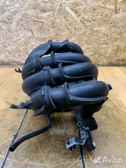 Коллектор впускной Ford Focus 2 shda 2008