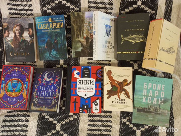 Книги - подарочные - Тигана, Игла и нить