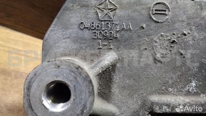 Кронштейн генератора газ Волга 31105