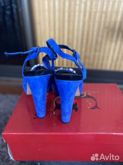 Босоножки 40р