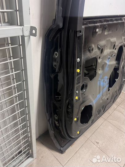 Дверь задняя правая chevrolet Suburban