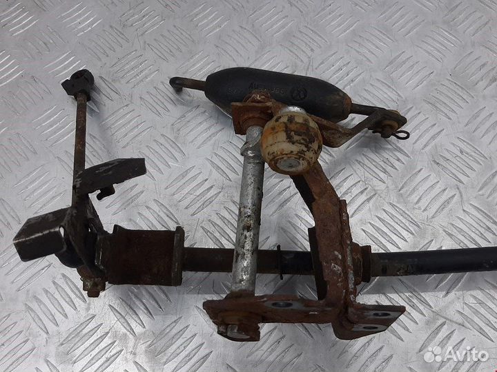 Кулиса кпп для Volkswagen Golf 3 1H0711063C