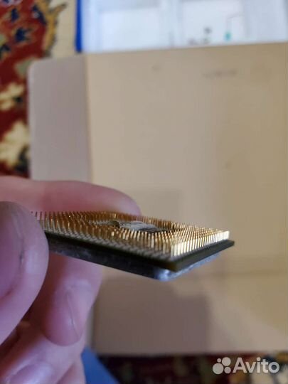 Intel pentium 4 2,4 hgz
