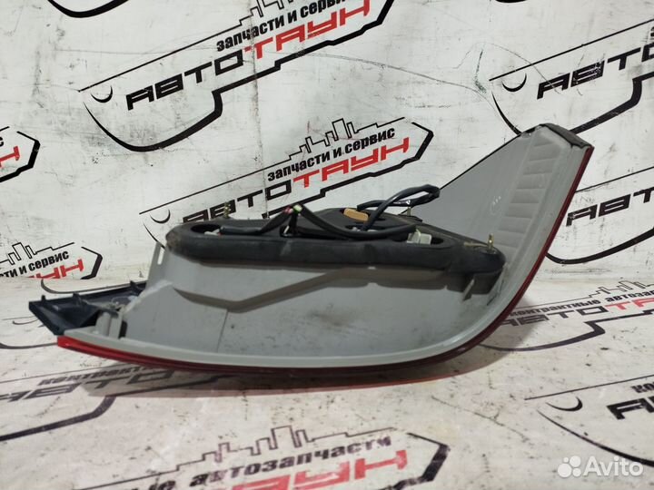 Фонарь toyota mark II GX110 GX115 JZX110 JZX115 22324 2 модель левый 815602A150 XE196