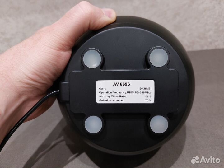 Антенна комнатная с усилителем