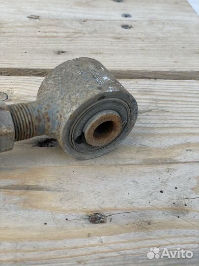 Рычаг правый задней подвески Geely emgrand x7