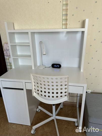 Стол письменный Икея Мике 105x 50 см