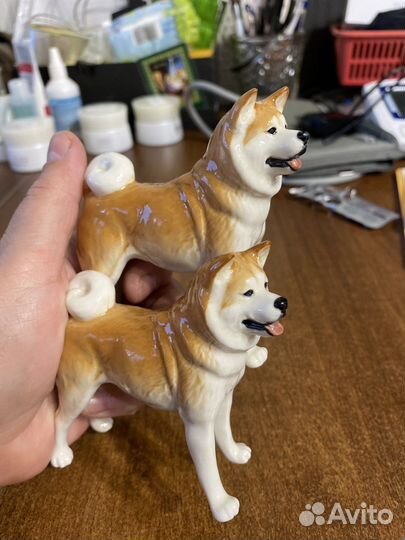 Акита фарфоровая статуэтка собаки Сувениры