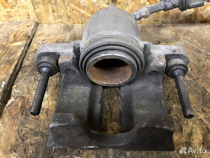 Cуппорт Правый ваз R13 2110 2112 Калина Гранта