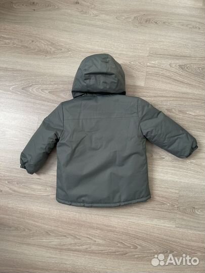 Демисезонная куртка на мальчика