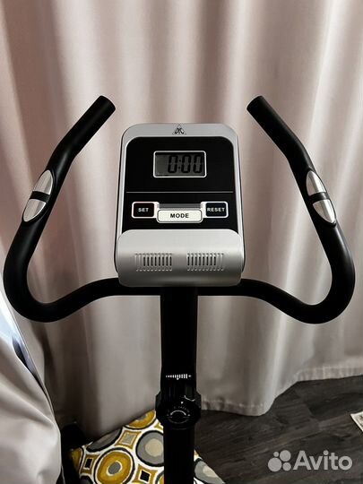 Велотренажер DFC B621B