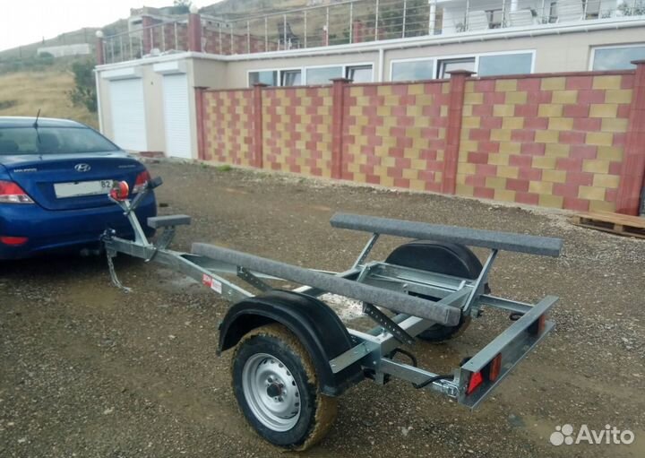 Прицеп для перевозки гидроцикла