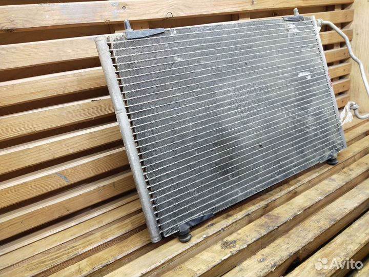 Peugeot 206 1.4 - Радиатор кондиционера