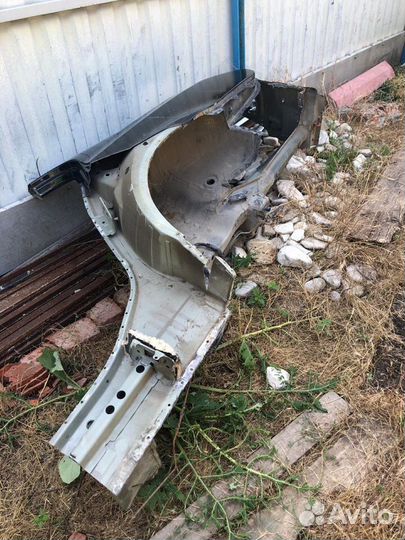 Заднее левое крыло бмв Е60