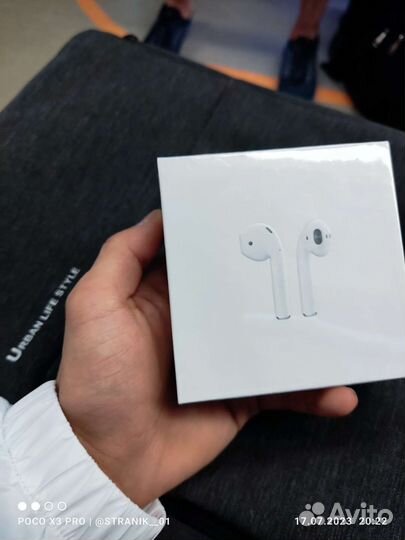 Airpods 2 /чехол а подарок)