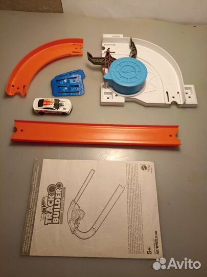 Hot Wheels track Builder