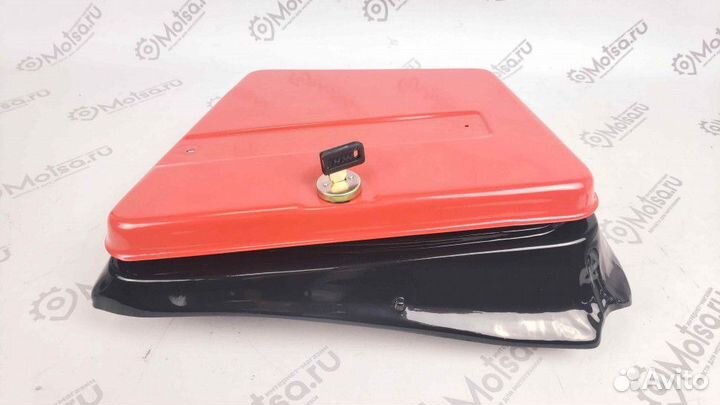 Бардачок Иж левый с крышкой, замком в сборе