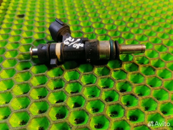 Топливная форсунка Mitsubishi Lancer