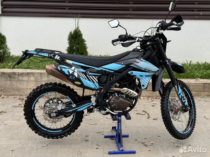 Regulmoto ZR250PR