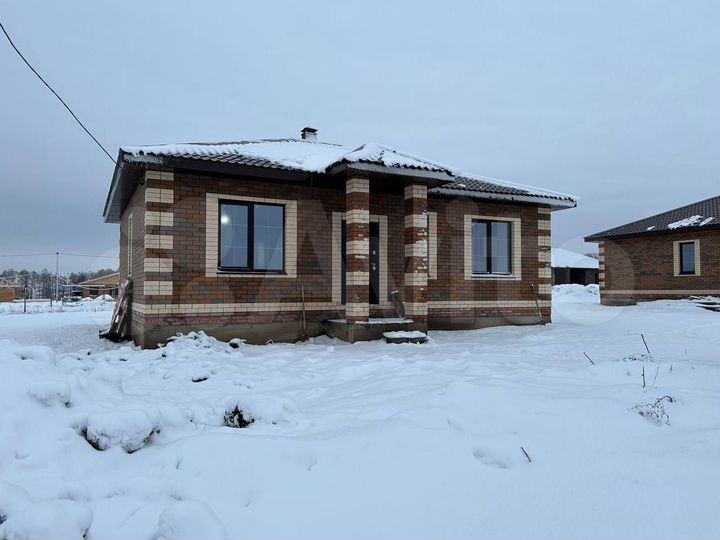 Дом 100 м² на участке 8 сот.