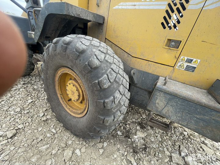 Фронтальный погрузчик SDLG (LGCE) L936, 2007