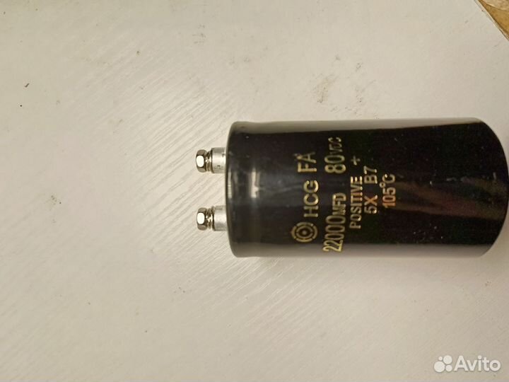 Электролитический конденсатор 80 в 22000
