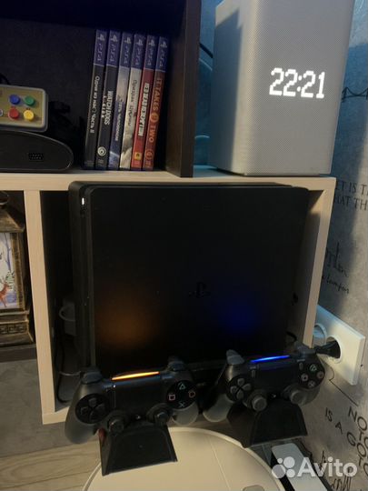 Sony playstation 4 slim 1tb SSD