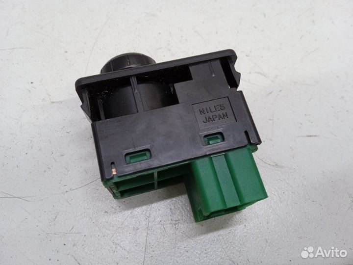 Блок управления зеркалами Nissan Maxima A33 2.0