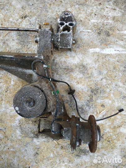 Балка задняя Volkswagen Passat