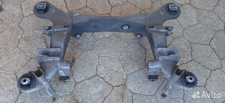 Балка задней подвески Mercedes S-Class W221