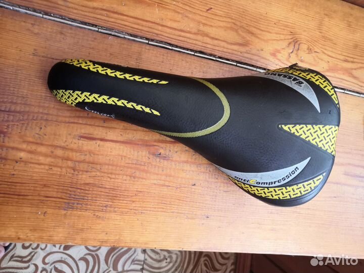 Седло для байка Bassano