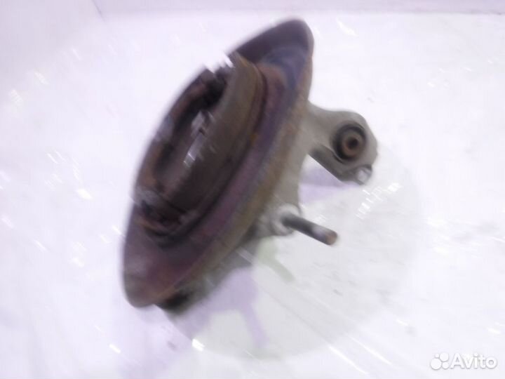 Кулак задний правый Хонда