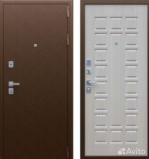Дверь входная коричневая металлическая